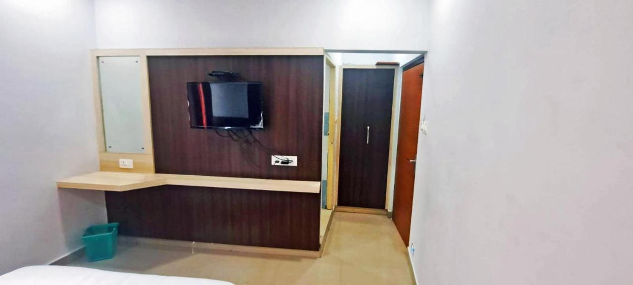 Juju Residency Otel Madikeri Dış mekan fotoğraf